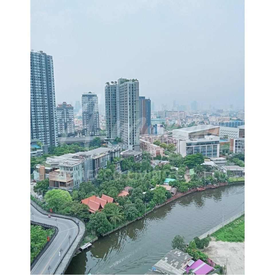 The Base Sukhumvit 77 1bdr/1Bth/30Sqm/20Flr/BldB For Rent