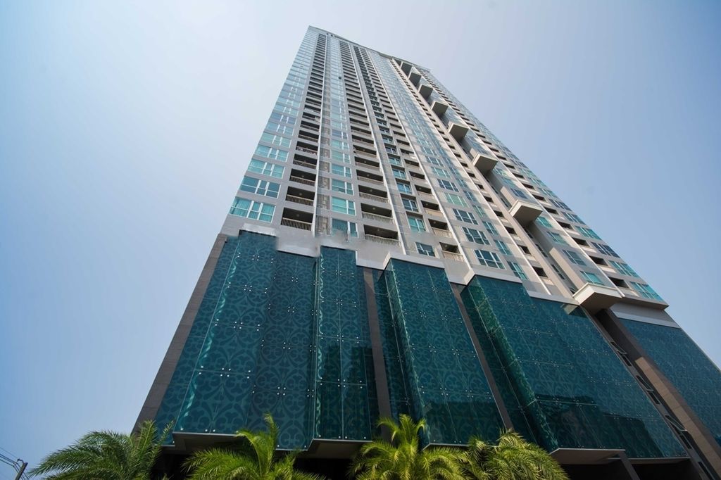 Rhythm Sukhumvit 50 1bdr/1Bth/35Sqm/8Flr For rent