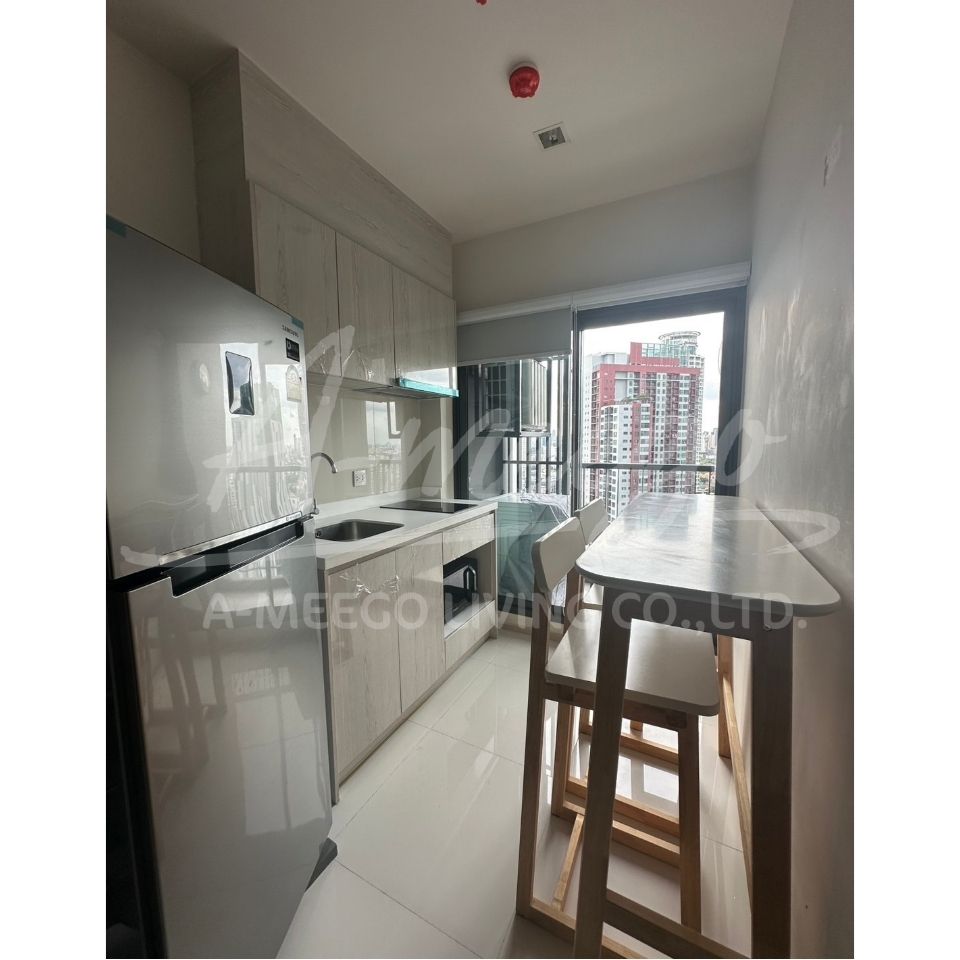 Life Sukhumvit 48 1bdr/1bth/30Sqm/23Flr