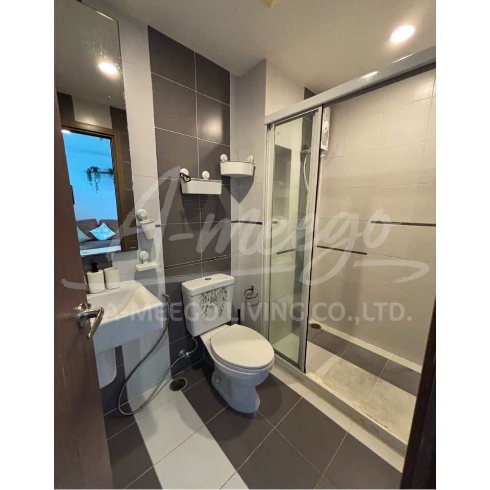 The Base Sukhumvit 77  1bdr/1Bth/30Sqm/37Flr/BldB For Sale