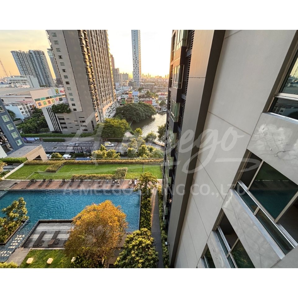 The Base Sukhumvit 77  1bdr/1Bth/30Sqm/12AFlr/BldB For Sale