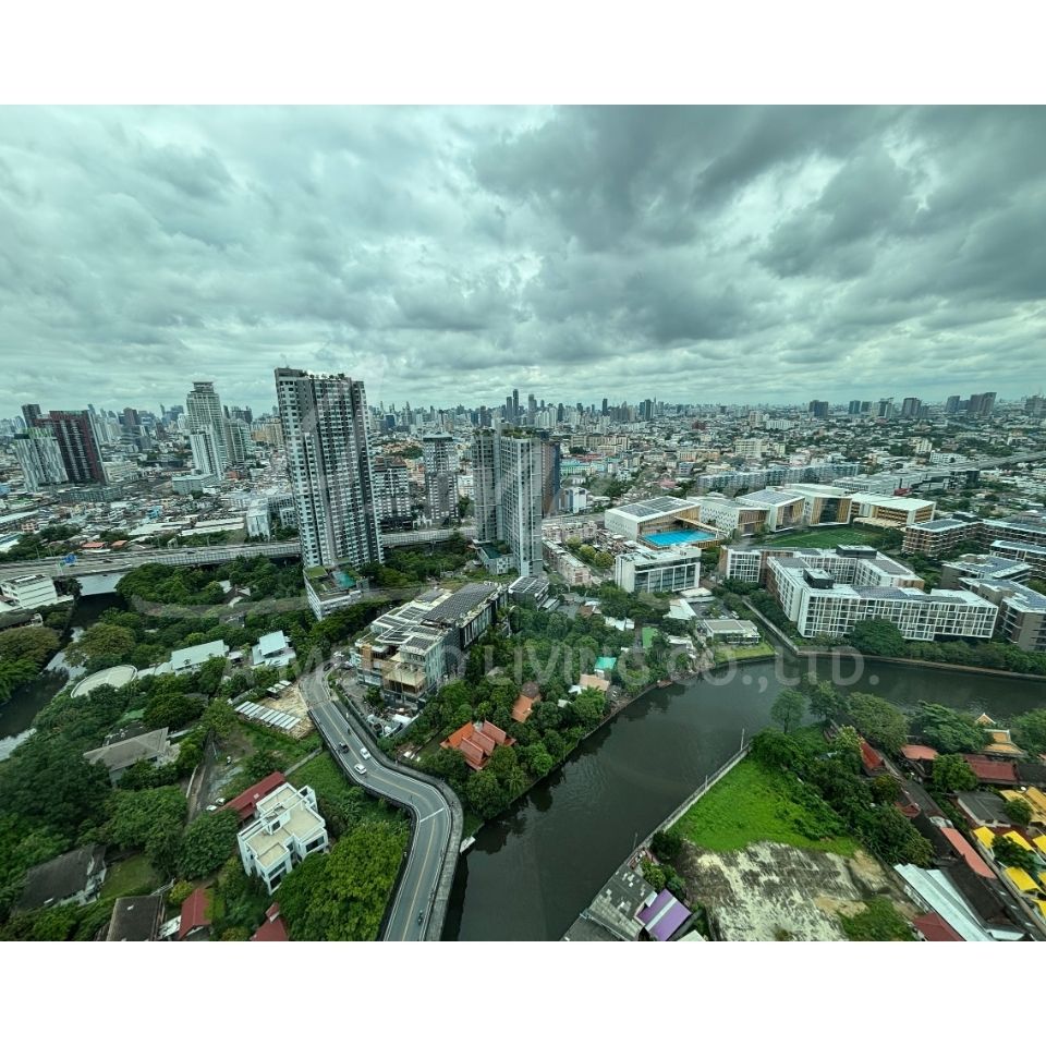 The Base Sukhumvit 77  1bdr/1Bth/30Sqm/16Flr/BldB For rent