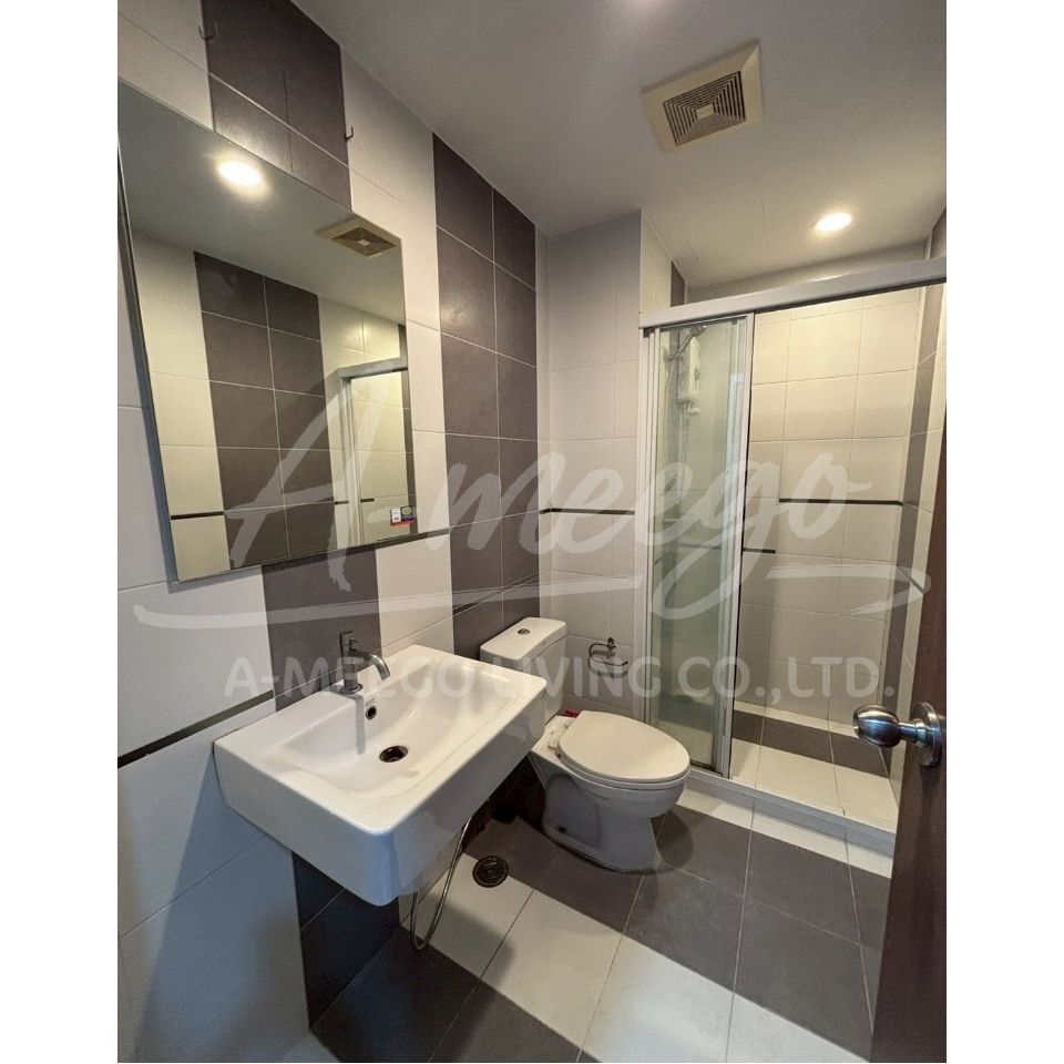 The Base Sukhumvit 77  2bdr/2Bth/57Sqm/8Flr For rent